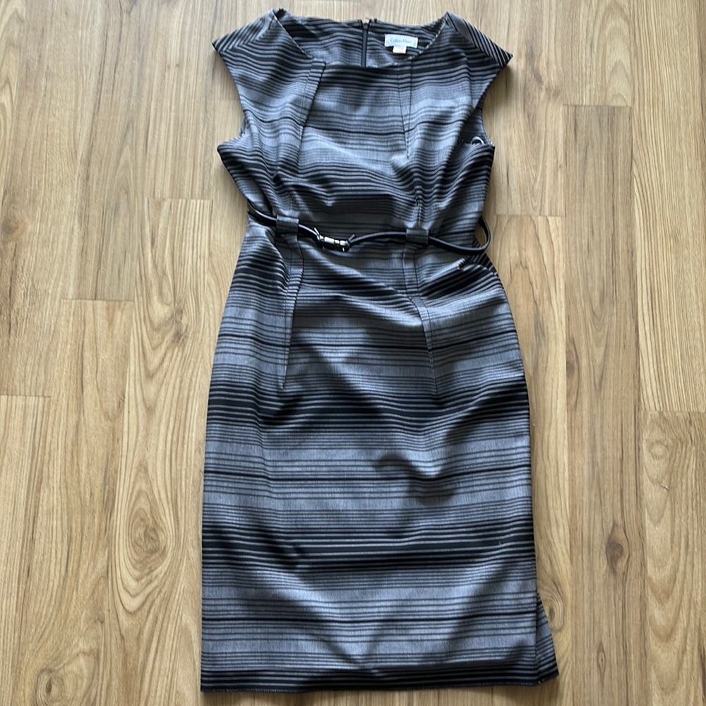 Calvin Klein grey/black stripe dress with belt | size 6